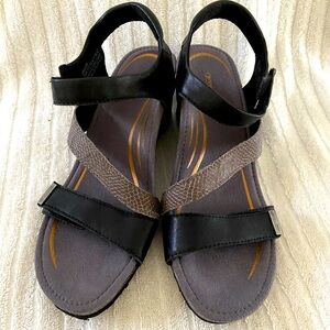 Woman’s AETROX shoes!